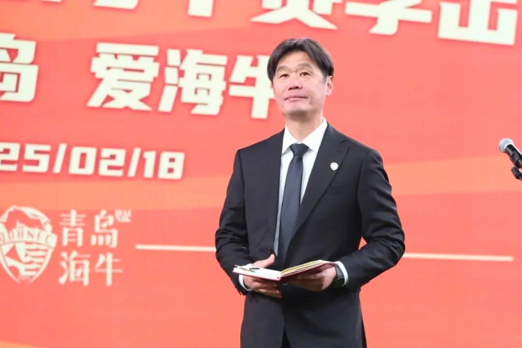  多名媒體人士點(diǎn)評海牛：引援老中青都有，就看李霄鵬的捏合能力了