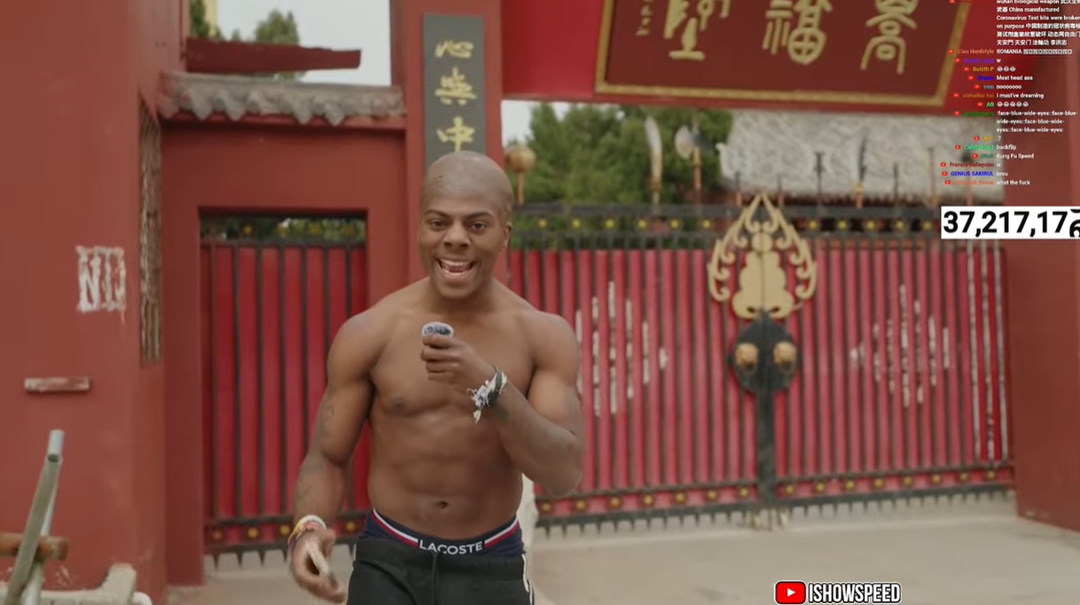  光頭造型！Speed中國行來(lái)到鄭州少林寺，上香拜佛學(xué)功夫