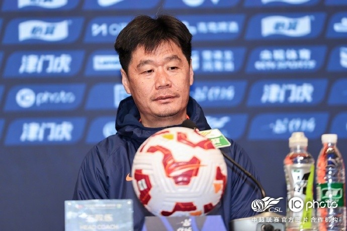  李霄鵬：希望明天比賽能打出一些新的東西，取得一個(gè)好的結果