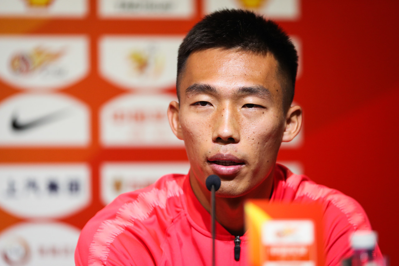  東體：劉小龍已前往西海岸報到 大連方面一直對劉祝潤、賀慣有意