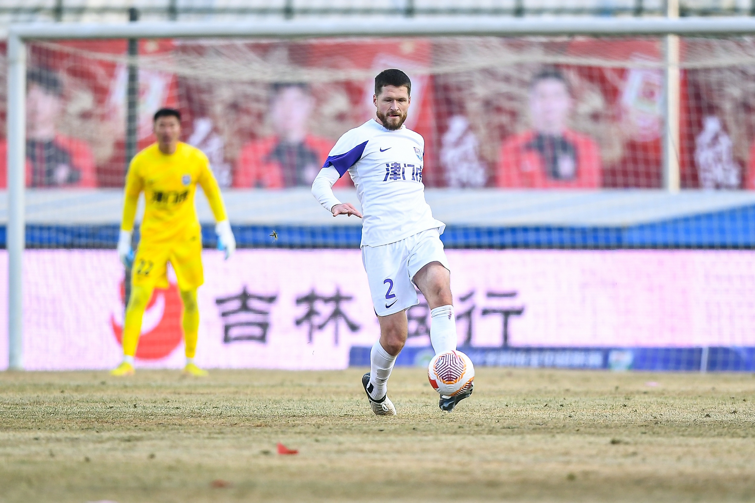  津門(mén)虎舊將亞冠對決格蘭特勝出，津媒：他離開(kāi)津門(mén)虎因存傷病隱患