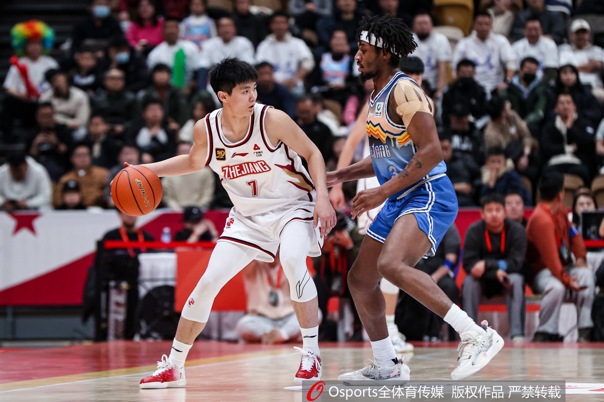  未來(lái)可期！17歲小將李?lèi)傊?中2拿5分1板1斷 單斷外援&壓哨三分